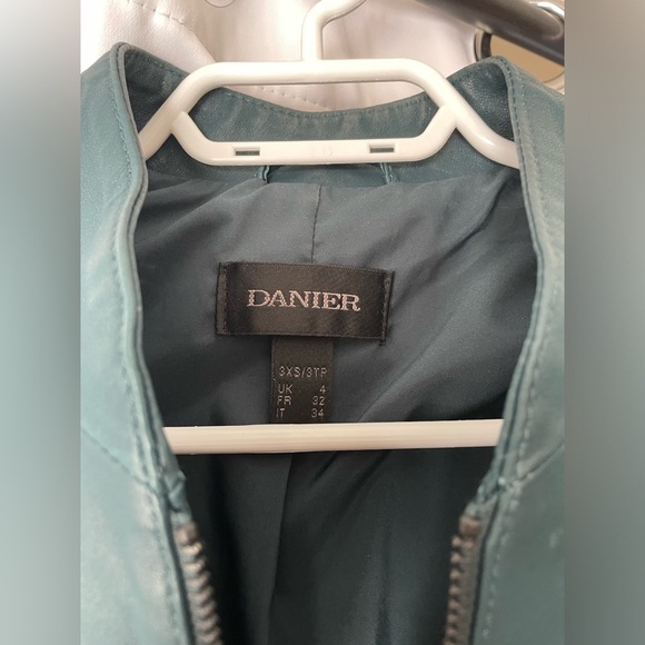 NWOT DANIER DARK TEAL GENUINE LEATHER JACKET SIZE XS - Picture 2 of 7